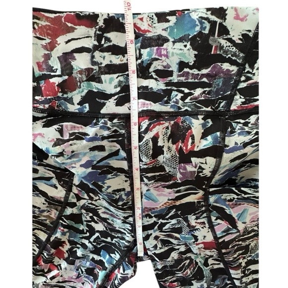 Lululemon Break Free Crop 17” Leggings Culture Clash Starlight Black Size 4 - Picture 8 of 8